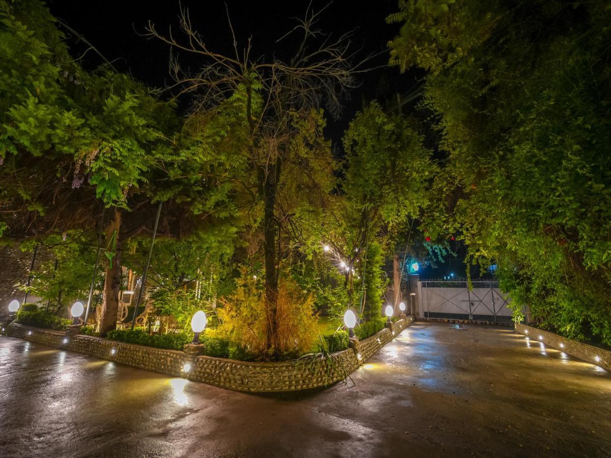 فندق ميراج Srīnagar المظهر الخارجي الصورة