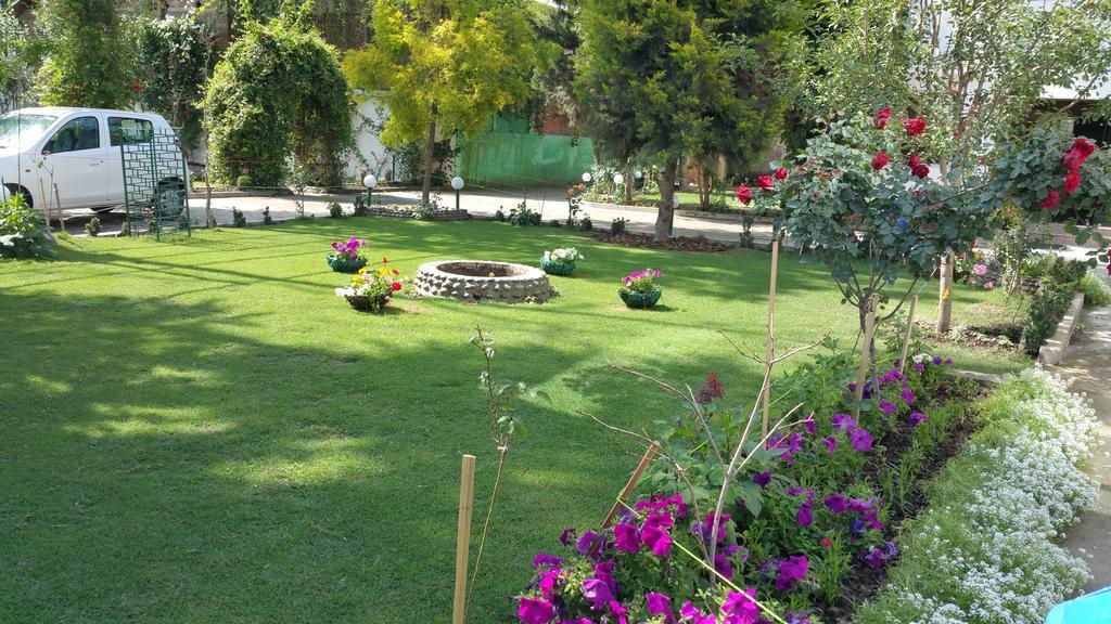 فندق ميراج Srīnagar المظهر الخارجي الصورة